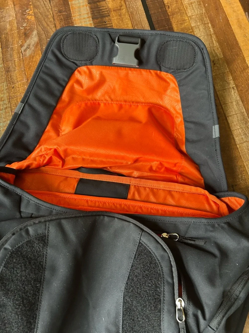 OSPREY flapjack courier